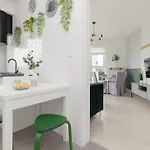 Metro Bielany By Renters * Varšava