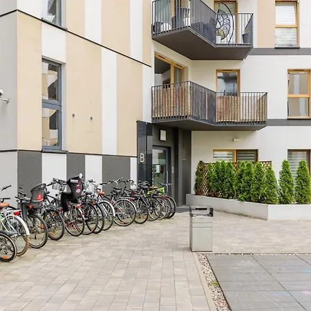 Metro Bielany By Renters Apartmán