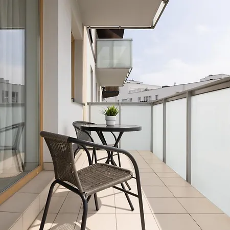 Apartmán Metro Bielany By Renters