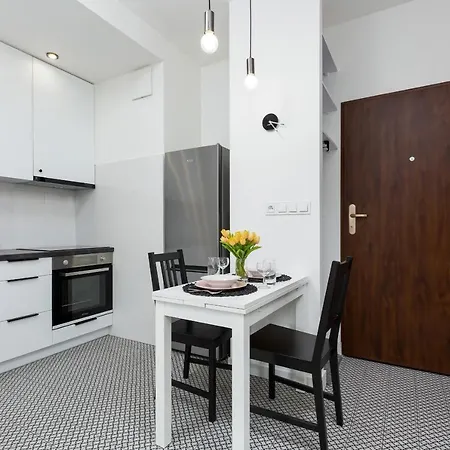 Metro Bielany By Renters Apartman