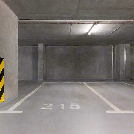 Metro Bielany By Renters *