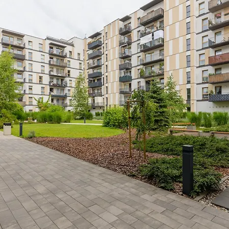 Metro Bielany By Renters *