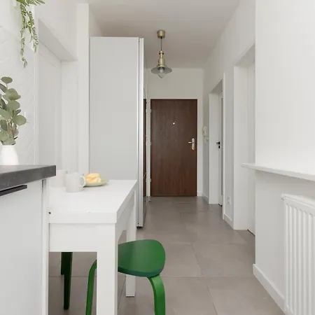 Metro Bielany By Renters Apartman *