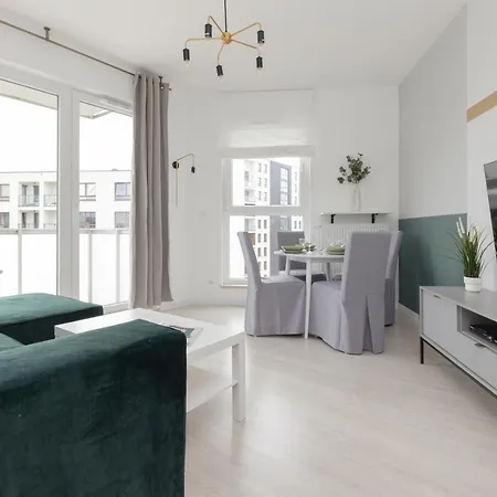 Metro Bielany By Renters Varşova