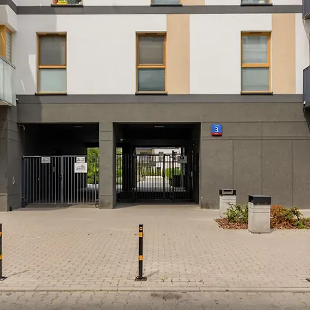 Metro Bielany By Renters Varşova