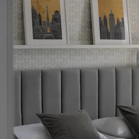 Metro Bielany By Renters Daire *